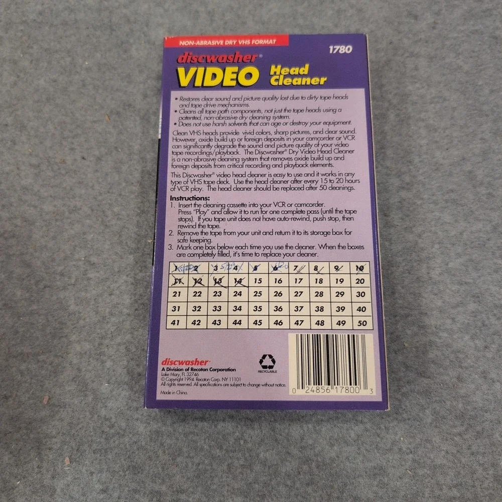 Discwasher Video Head Cleaner VHS Format Non-Abrasive Dry VCR Maintenance 1780 - Picture 2 of 2